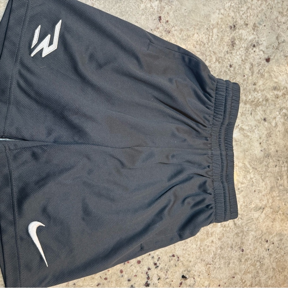 Nike youth small shorts